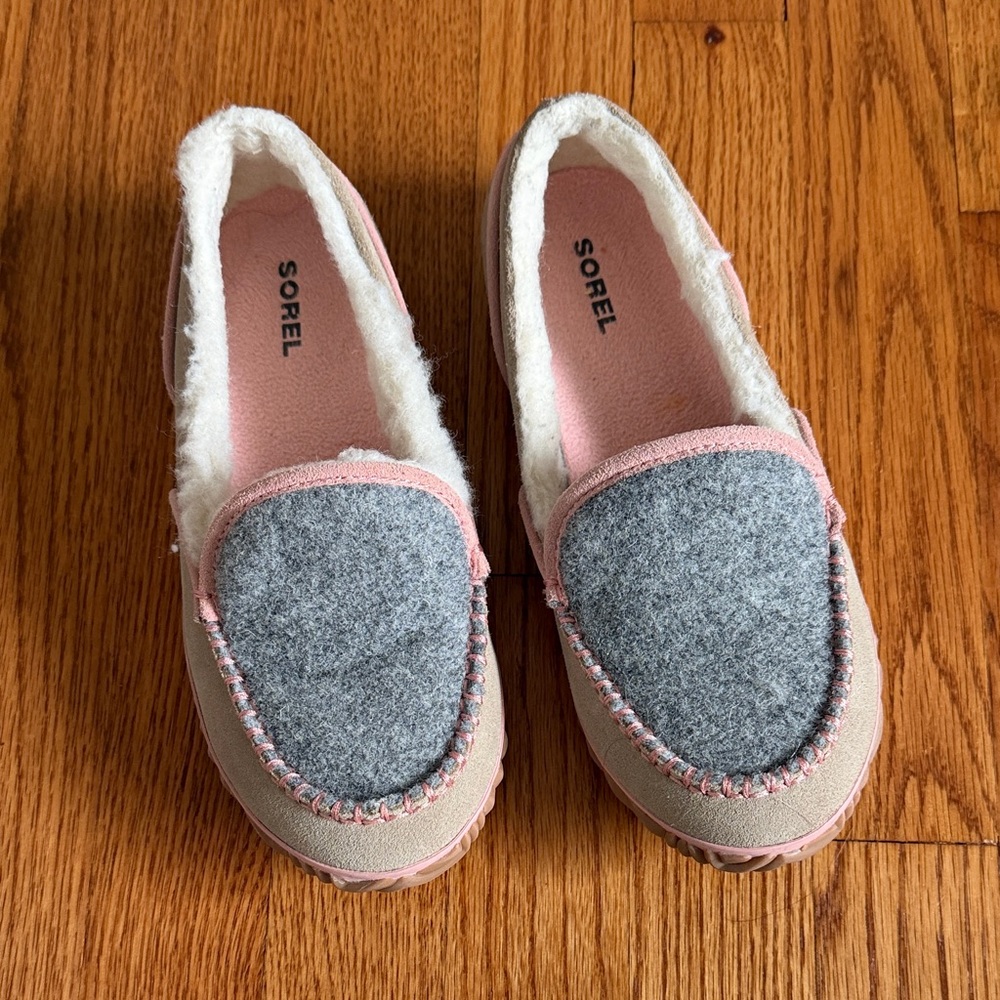 Sorel Women's Cozy Gray and Pink Slippers
